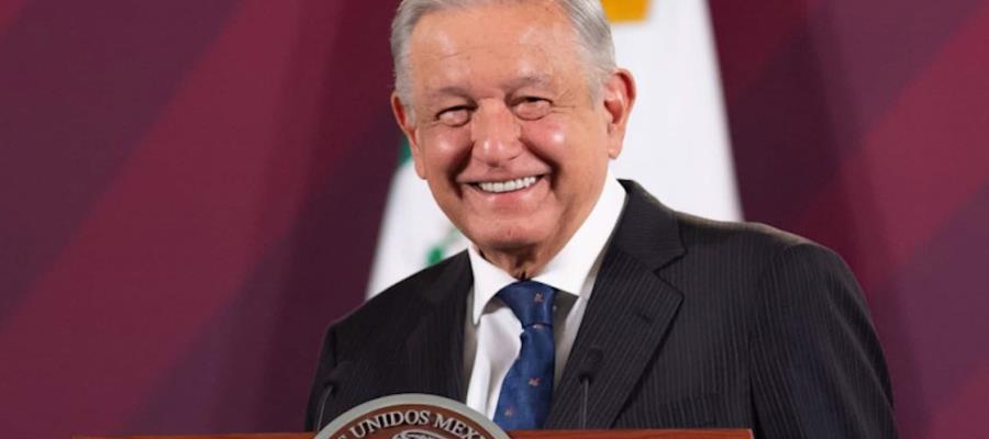 AMLO agradece a ministros por desechar amparo de Chihuahua que impedía distribución de libros 