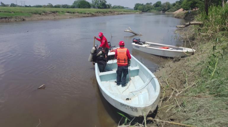 Localizan cuerpo flotando en el Carrizal