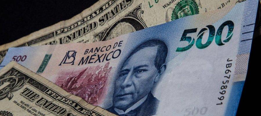 Peso mexicano retrocede frente al dólar; es su mayor pérdida semanal desde 2021