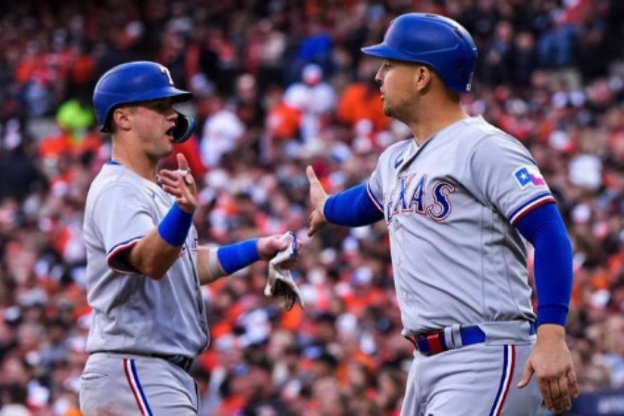 Rangers pone contra las cuerdas a Baltimore en serie divisional de MLB