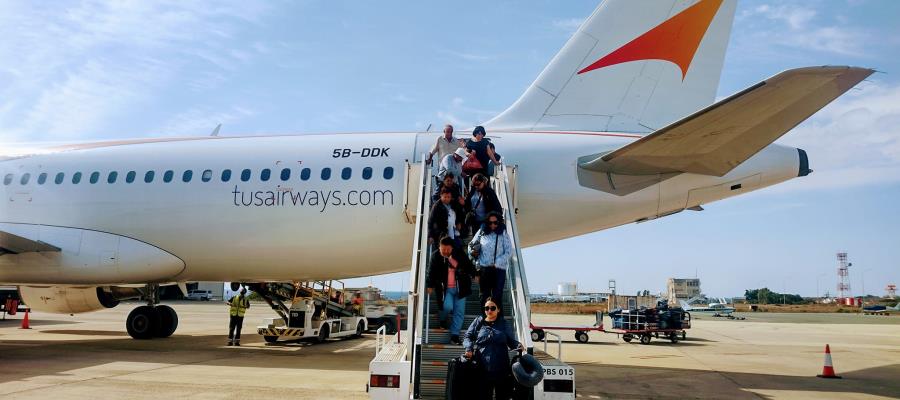 8 mexicanos salen de Israel tras quedar atrapados en aeropuerto luego de ataques con misiles