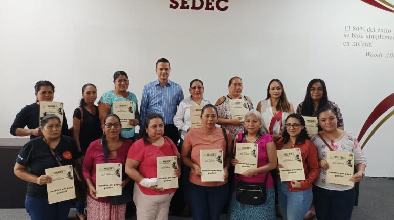 Por ser buenas "pagadoras", Sedec reduce tasa de interés a 39 beneficiaras de BANMUJER