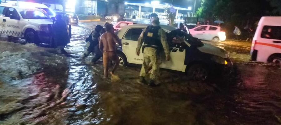 Huracán "Lidia" cobra una víctima en Nayarit y se debilita a categoría 2 tras tocar tierra