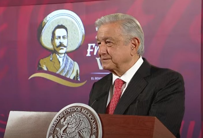 Critica AMLO que se haya polemizado reconocimiento a Cienfuegos