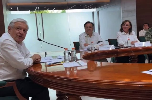 Presenta Nahle renuncia a AMLO; él le desea suerte en su aspiración