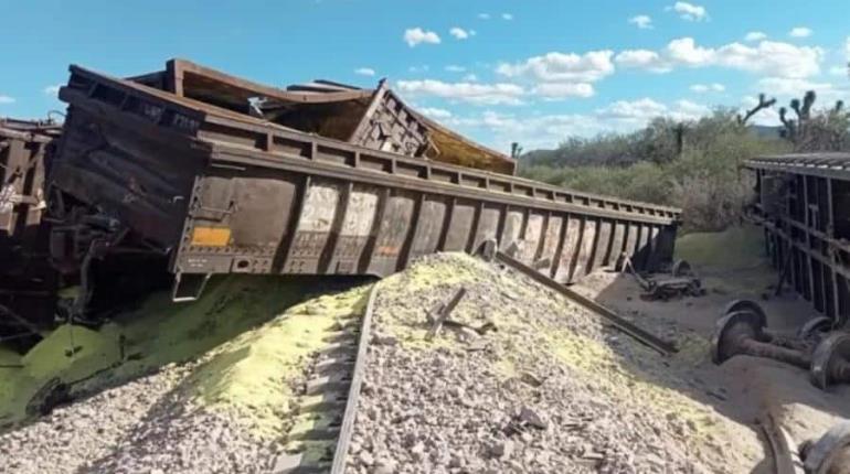 Se descarrila en San Luis Potosí tren con químicos tóxicos