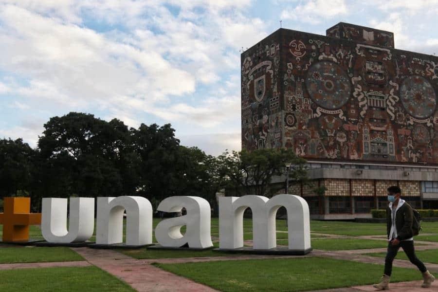 Estudiantes y profesores de UNAM de Guerrero llegan a Facultad de Ingeniería tras huracán Otis