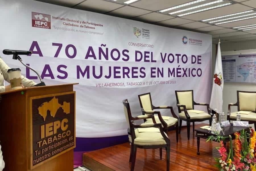 Visualizan en conversatorio del IEPCT retos por superar, a 70 años del voto de las mujeres