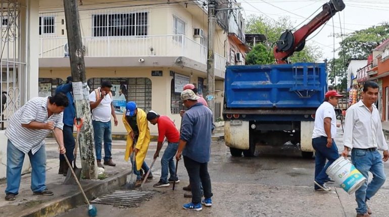 Refuerza el SAS acciones de limpieza de drenajes y alcantarillas para prevenir anegaciones