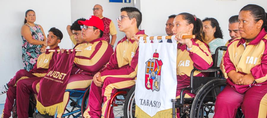 Abanderan a 8 deportistas tabasqueños que participarán en Paranacionales CONADE 2023