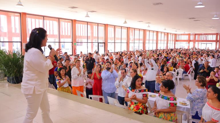 "Hoy es nuestro tiempo": Osuna durante encuentro con mujeres de Huimanguillo