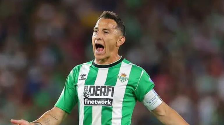 Andrés Guardado se convierte en el extranjero con más partidos en el Betis