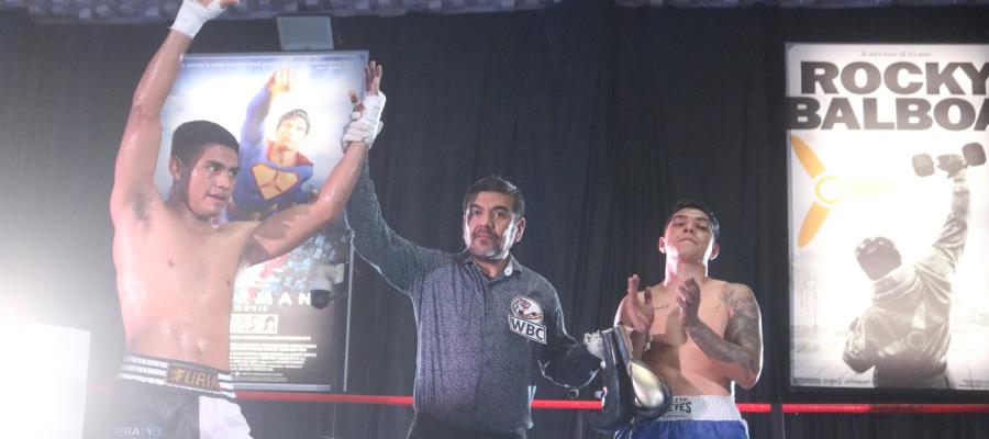 Jesús "Furia" Gómez noquea al veracruzano Héctor Rivera en función de box de Hangar Gym