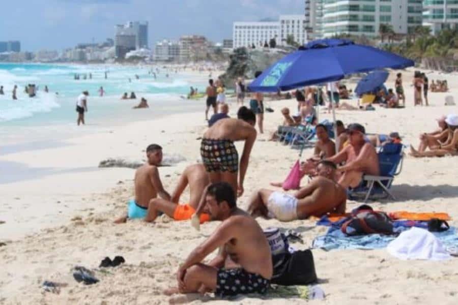 Espanta superpeso a turistas extranjeros, bajan visitas durante temporada alta en México