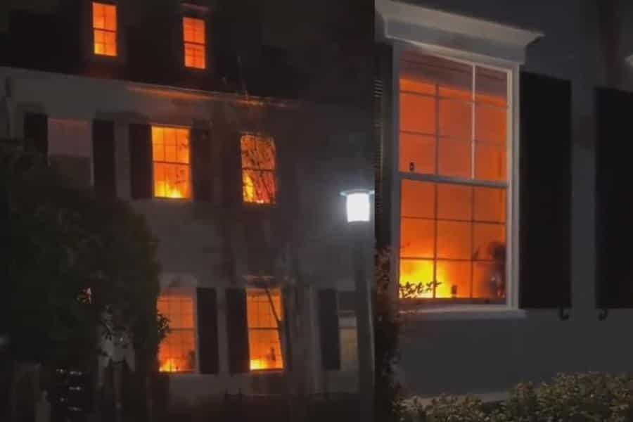 Familia de Nueva York decora su casa de Halloween simulando incendio y llegan bomberos