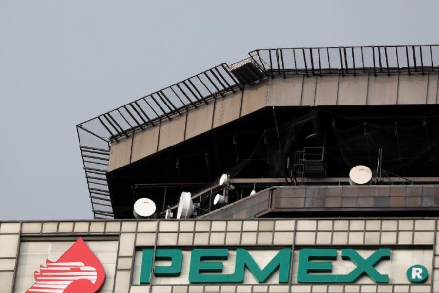 Acuerdan Pemex y STPRM incremento salarial de 4.16%