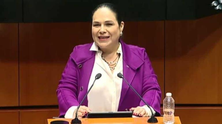 Mónica Fernández aclara motivo de licencia al Senado