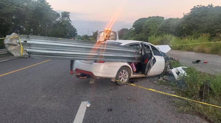 Mueren 2 chiapanecas en fatal accidente en la Villahermosa-Escárcega