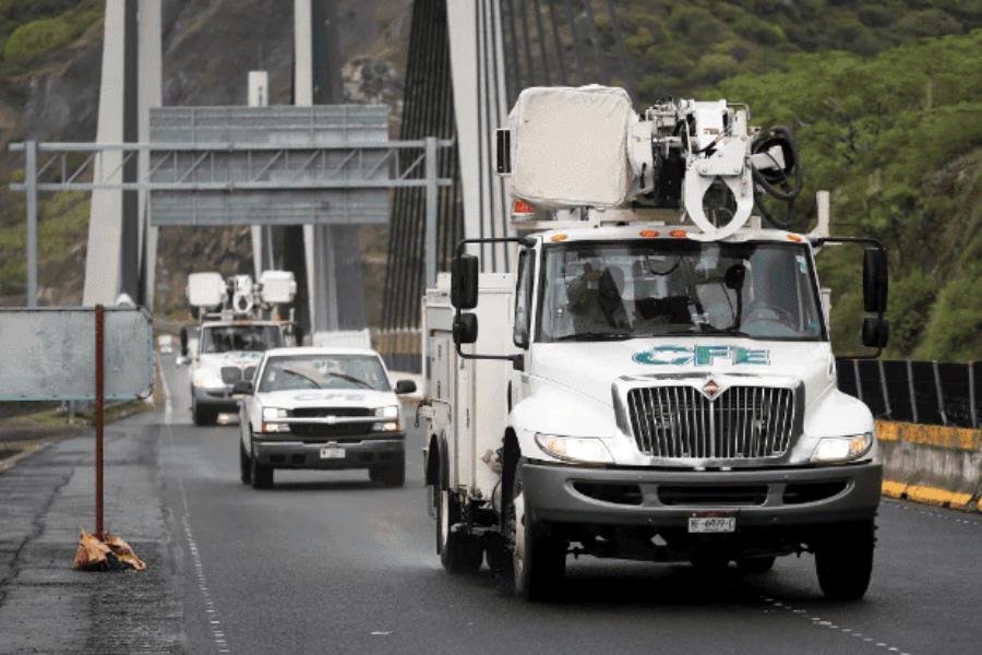 Este lunes quedará electrificado Acapulco, tras el paso de Otis: AMLO