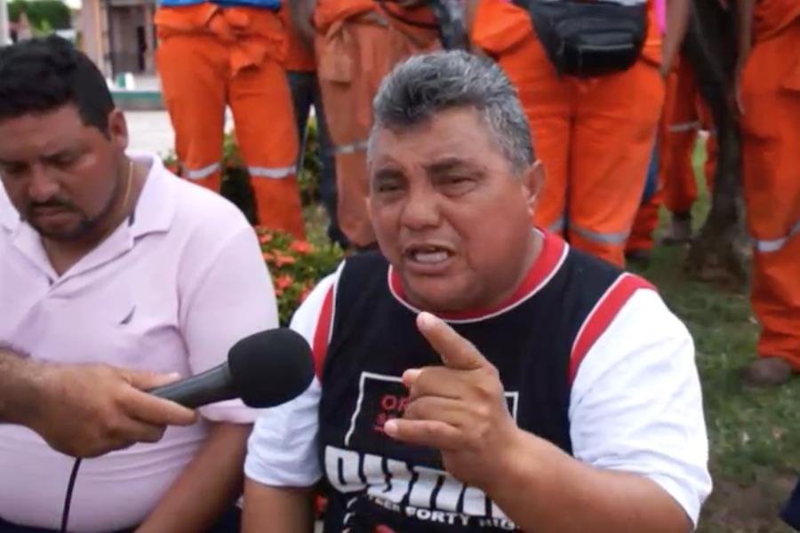 Obreros de Jalpa de Méndez se dicen desplazados; aseguran que Unión de Comerciantes acapara las obras