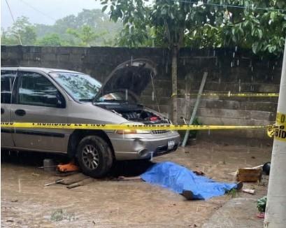 Mecánico muere aplastado por camioneta en Cunduacán