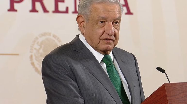 Lamenta AMLO fallecimiento del filósofo Enrique Dussel