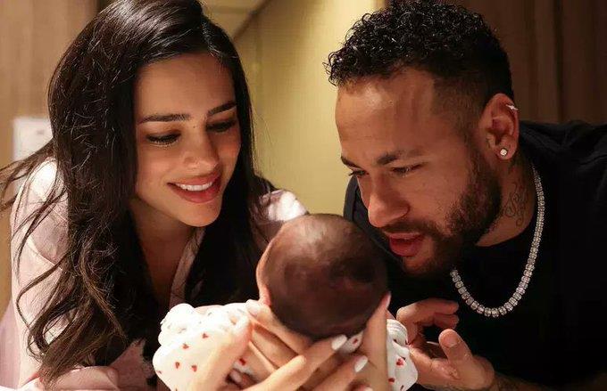 Intentan secuestrar a pareja e hija de Neymar