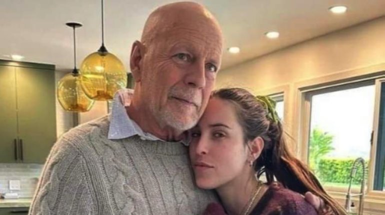 Empeora salud de Bruce Willis ¡ya no reconoce a su exesposa, Demi Moore!