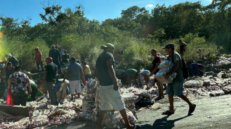 Rapiñan tráiler que transportaba cerveza en entrada de Champotón