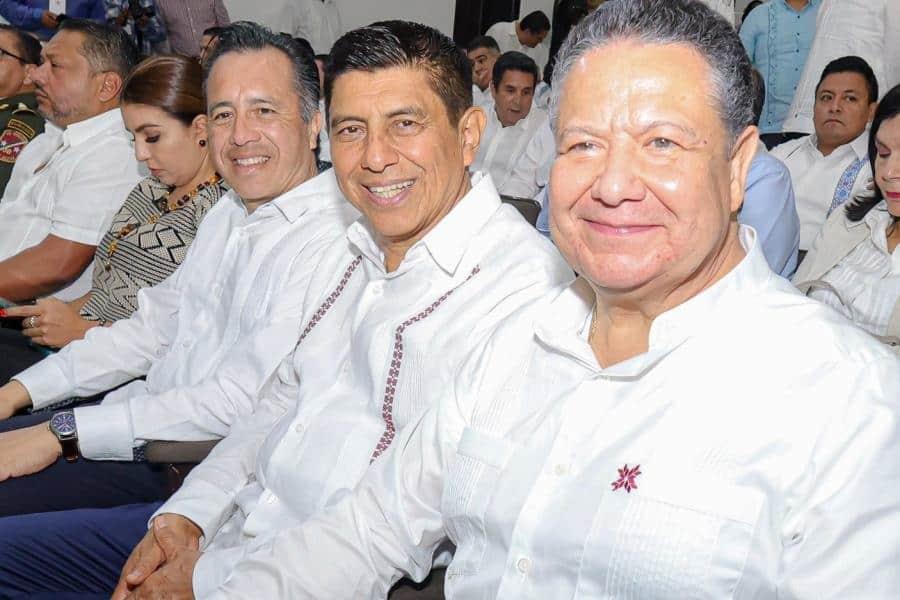 Destacan gobernadores de Oaxaca e Hidalgo, trabajo de Merino en Tabasco