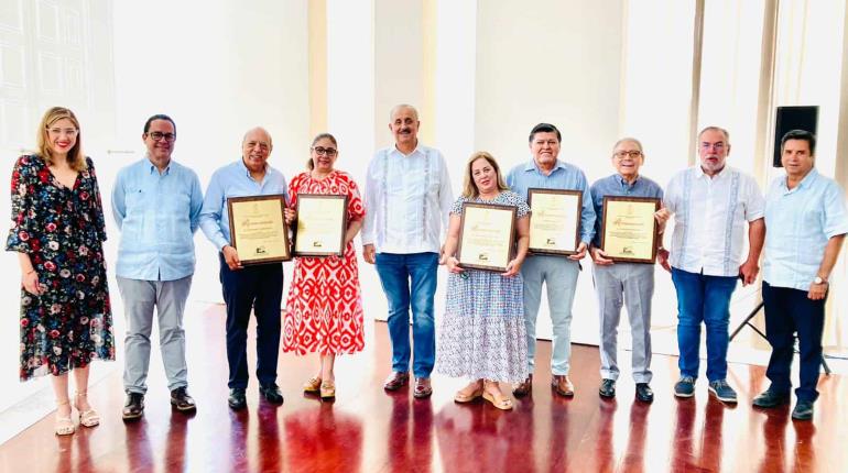 Reconocen al comité organizador de la Feria Tabasco 2023