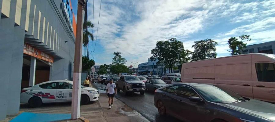 Buen Fin y cierre de vialidades desquicia el tráfico en Villahermosa