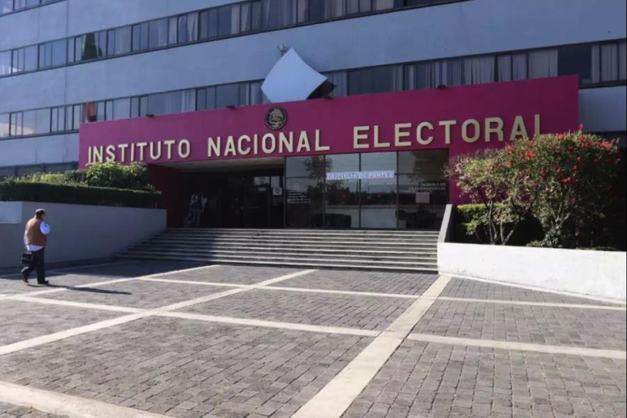 Registran ante el INE coalición "Sigamos Haciendo Historia" de Morena-PT-PVEM