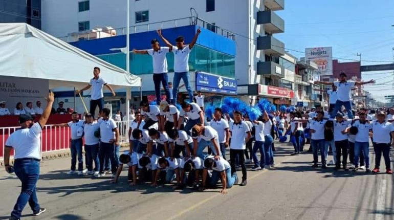 Desfilan en Tabasco por la conmemoración del 113 aniversario de la Revolución Mexicana