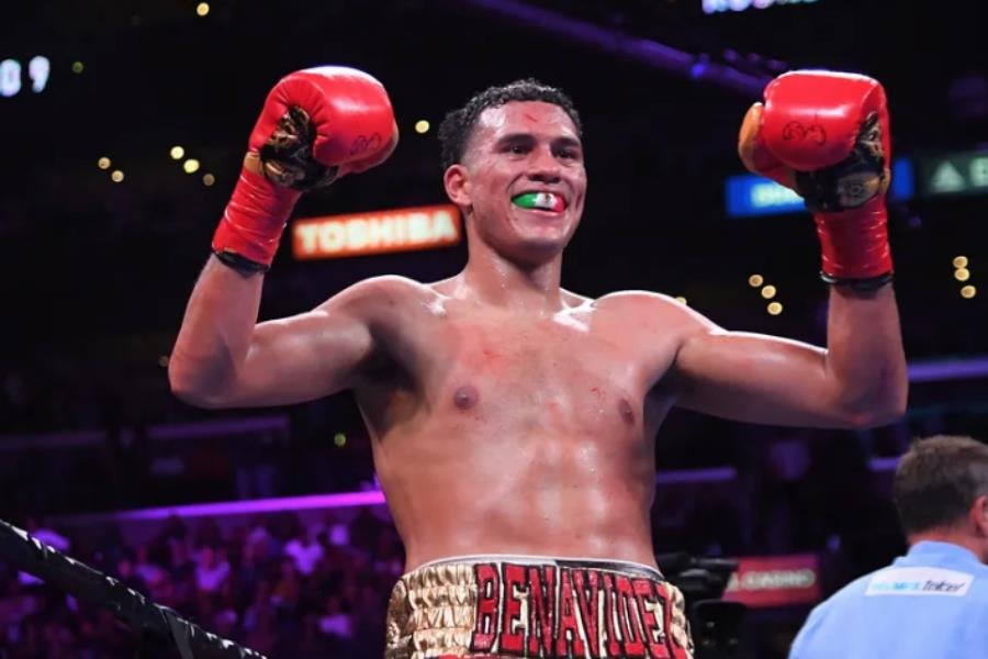 David Benavidez se declara "listo" para enfrentar al Canelo