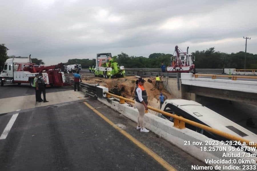 Autobús se accidenta en Veracruz; deja 12 muertos y 58 lesionados