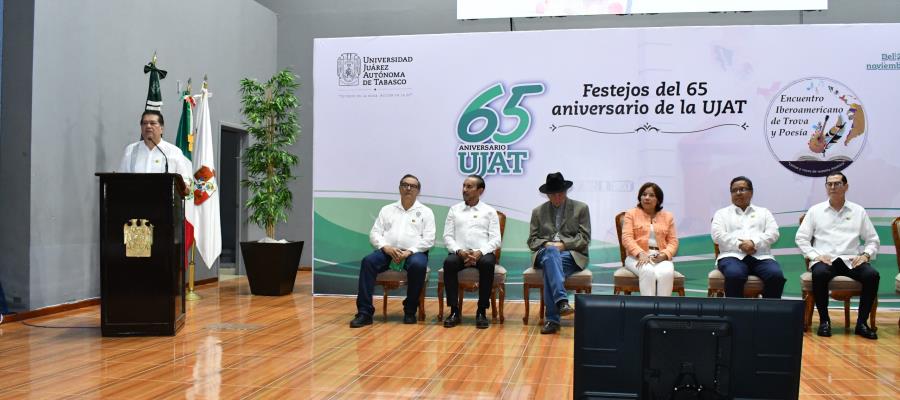 "Renace el orgullo Juchimán": rector al inaugurar festejos del 65 aniversario de la UJAT