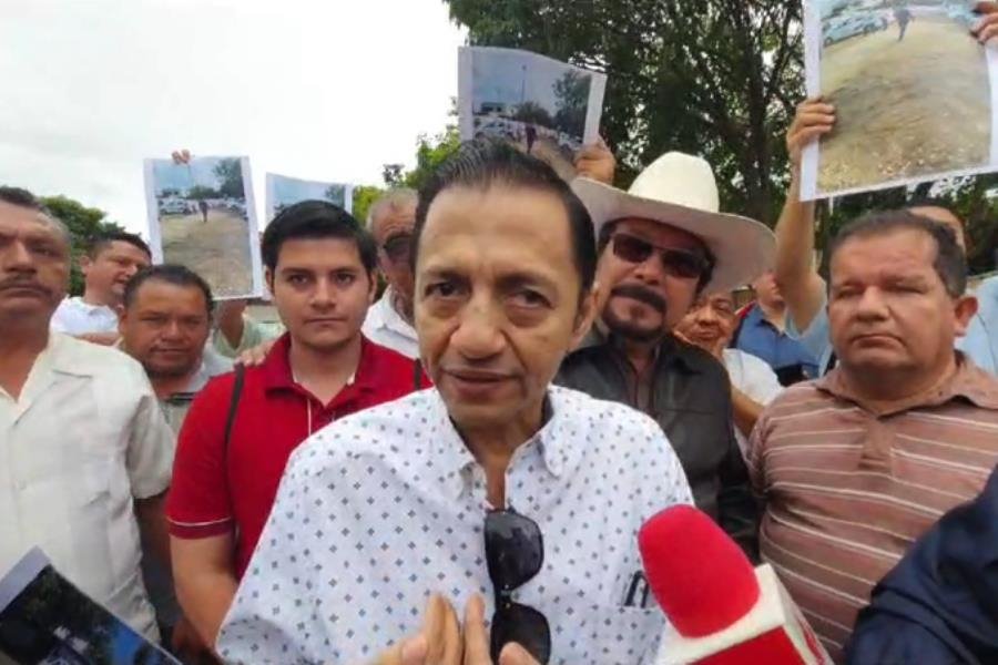 "Me estás entrevistado a la brava", responde líder de taxis en Centro sobre acusaciones de choferes