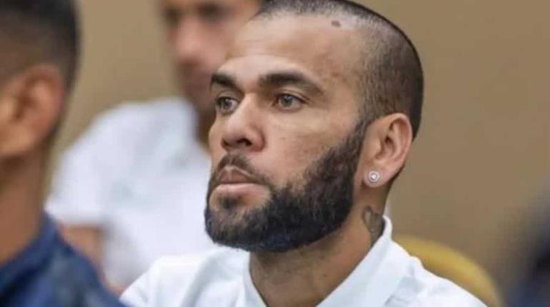 Dani Alves se niega a contestar a ministerio público en juicio