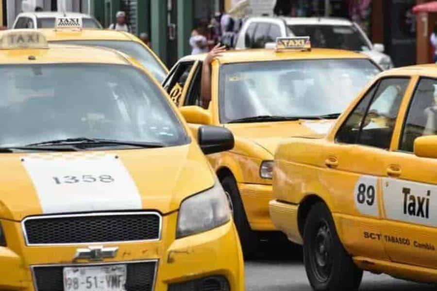 Asaltan a taxista y le roban auto en Gaviotas Sur