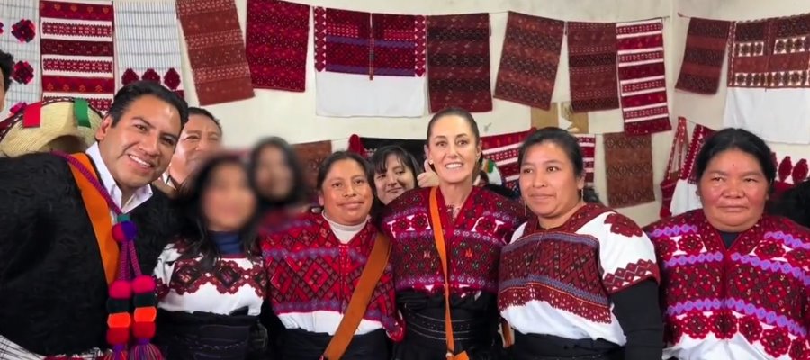 Recibe Sheinbaum nuevo bastón de mando en Tenejapa, Chiapas