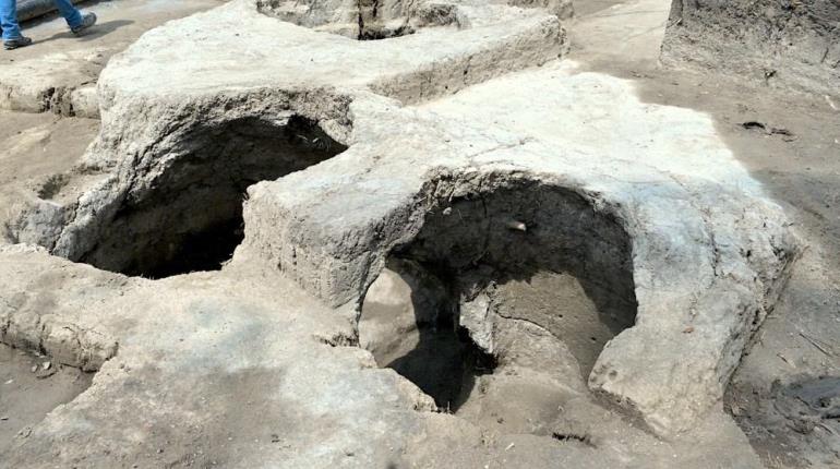 Descubren fosas funerarias de 3 mil años de antigüedad en Bosque de Chapultepec 