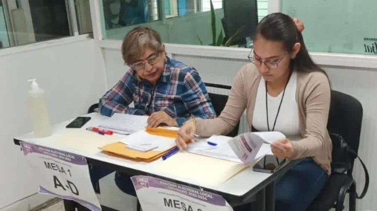 Presentan examen aspirantes a Vocalías y Consejerías Electorales Distritales de Tabasco para elección de 2024