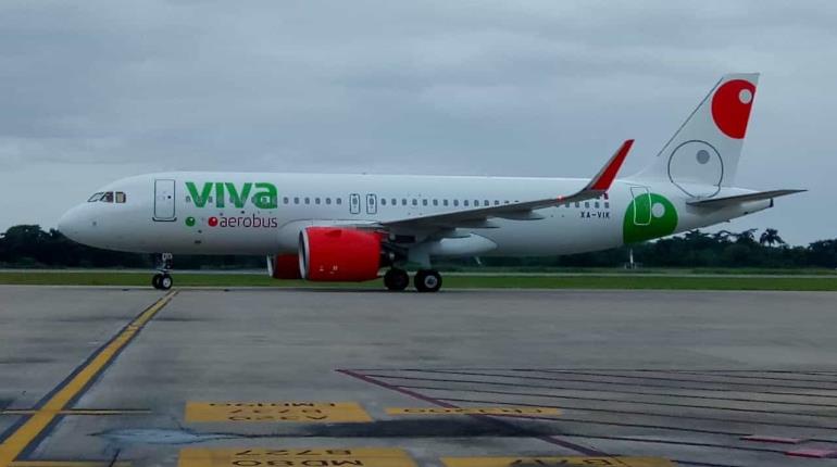 Viva Aerobus deja varados a 220 pasajeros en Saltillo por 10 horas