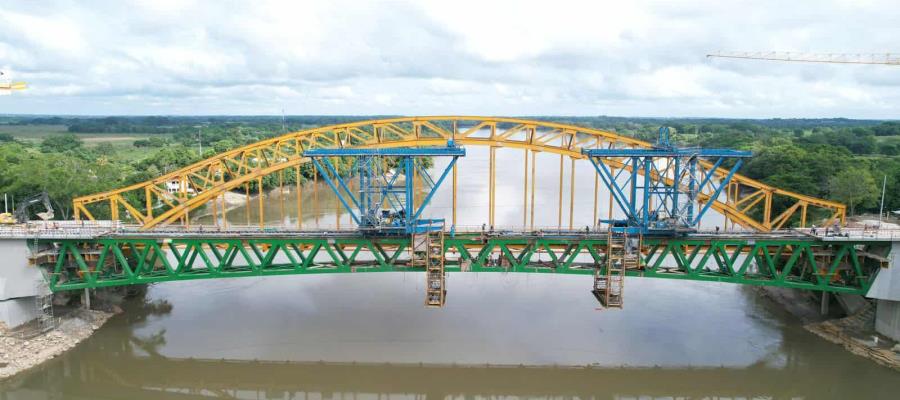 Presume AMLO trabajo de obreros en puente Boca del Cerro, Tenosique, para Tren Maya