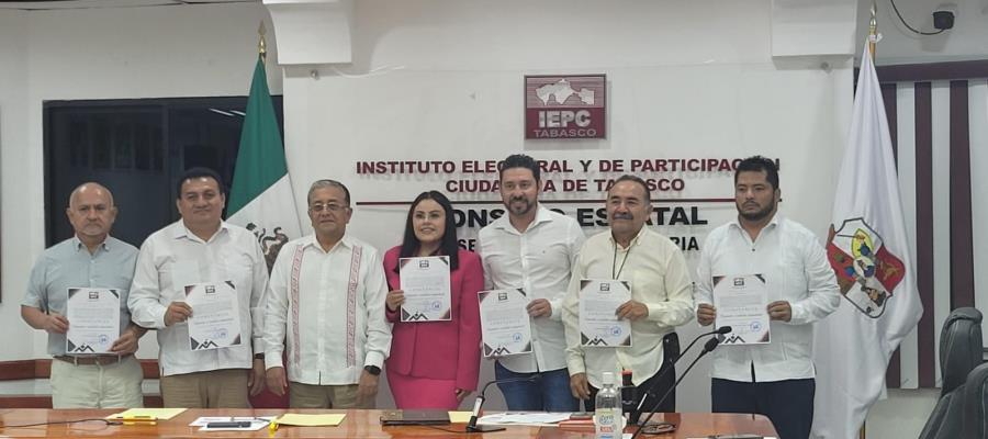 6 independientes reciben constancia del IEPC para arrancar con recolección de firmas