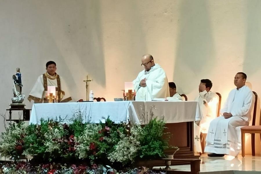 ¡De contador a Jesuita! El Padre Beto Valencia celebra 20 años de ordenación sacerdotal