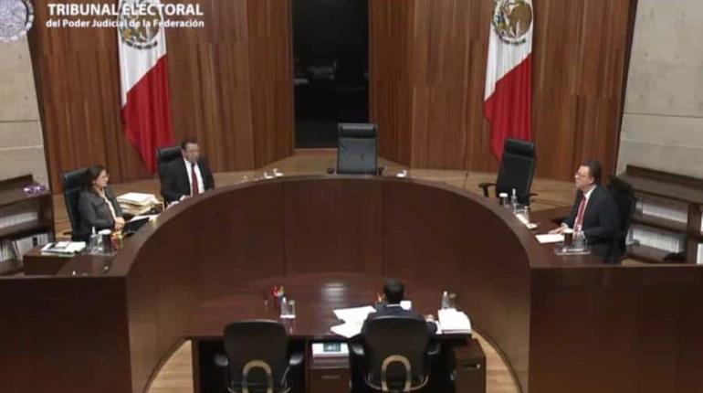 Magistrados del Tribunal Electoral piden la renuncia del presidente Reyes Mondragón