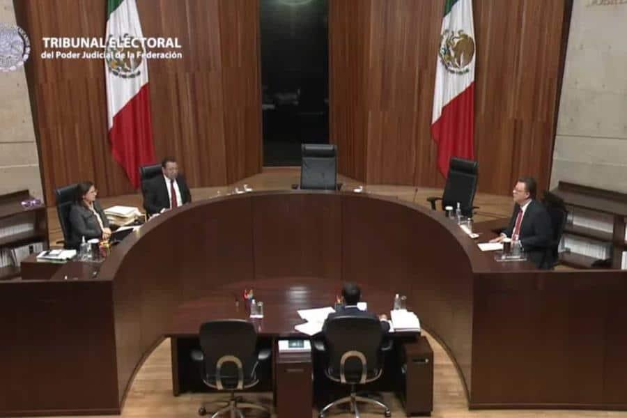 Magistrados del Tribunal Electoral piden la renuncia del presidente Reyes Mondragón