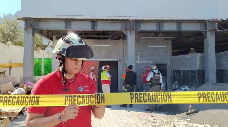 Se desploma elevador en plaza comercial de Monterrey; hay 4 muertos